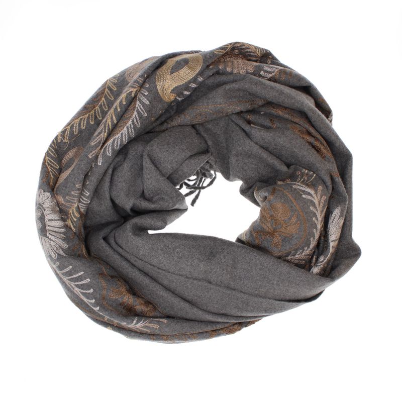 Fashion, accesorii si bijuterii - Femei - Accesorii femei - Esarfe si fulare femei - Esarfa dama, din lana, Buticcochet, 70x180 cm, model cu boderie, Gri - ES3439 - Infinity.ro