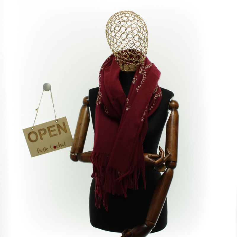 Fashion, accesorii si bijuterii - Femei - Accesorii femei - Esarfe si fulare femei - Esarfa dama, din lana, Buticcochet, 70x180 cm, model cu boderie, Visiniu - ES3447 - Infinity.ro