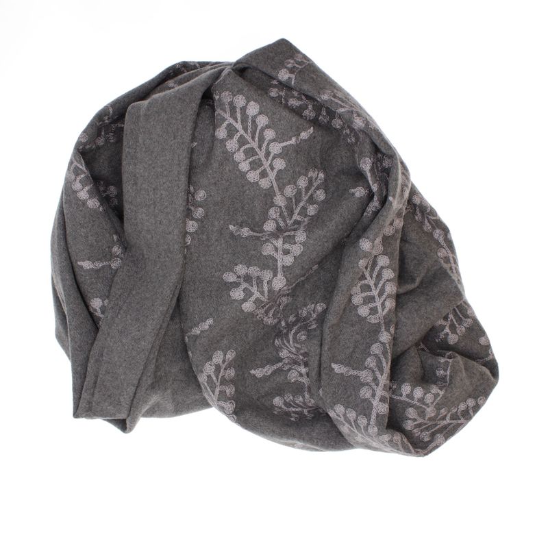 Fashion, accesorii si bijuterii - Femei - Accesorii femei - Esarfe si fulare femei - Esarfa dama, din lana, Buticcochet, 70x180 cm, model cu boderie, Gri - ES3451 - Infinity.ro