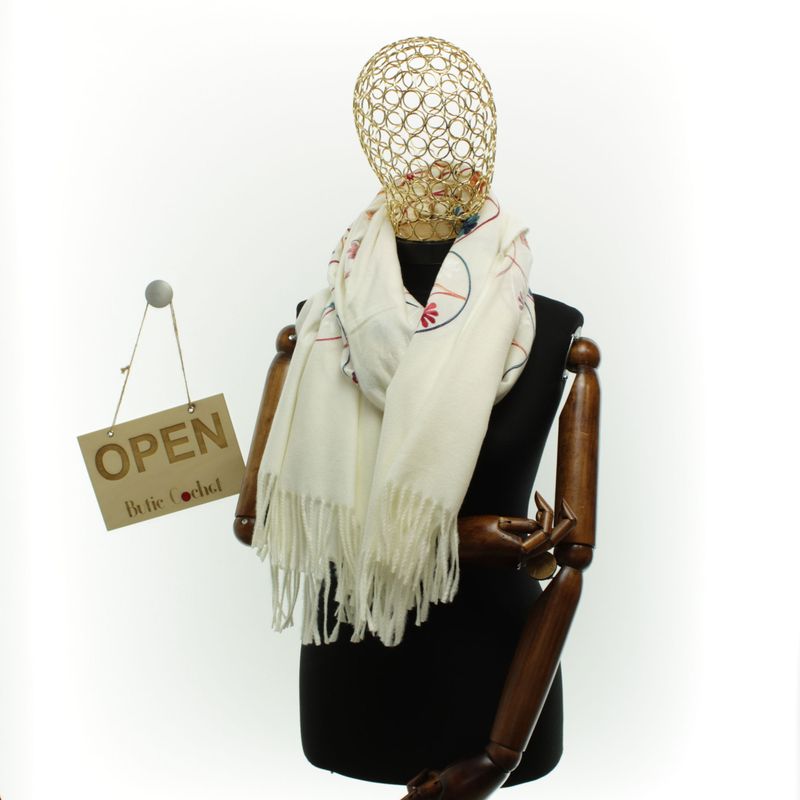 Fashion, accesorii si bijuterii - Femei - Accesorii femei - Esarfe si fulare femei - Esarfa dama, din lana, Buticcochet, 70x180 cm, model cu boderie, Alb - ES3467 - Infinity.ro