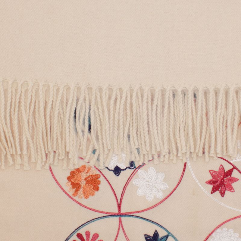 Fashion, accesorii si bijuterii - Femei - Accesorii femei - Esarfe si fulare femei - Esarfa dama, din lana, Buticcochet, 70x180 cm, model cu boderie, Bej - ES3463 - Infinity.ro