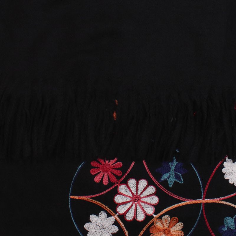 Fashion, accesorii si bijuterii - Femei - Accesorii femei - Esarfe si fulare femei - Esarfa dama, din lana, Buticcochet, 70x180 cm, model cu boderie, Negru - ES3462 - Infinity.ro