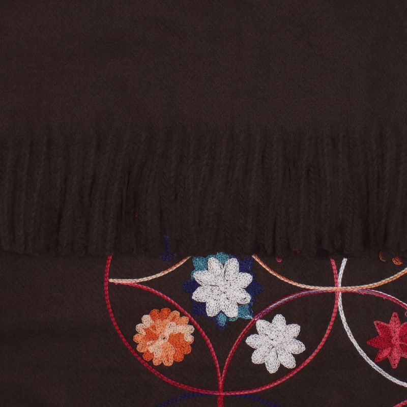 Fashion, accesorii si bijuterii - Femei - Accesorii femei - Esarfe si fulare femei - Esarfa dama, din lana, Buticcochet, 70x180 cm, model cu boderie, Maro inchis - ES3464 - Infinity.ro