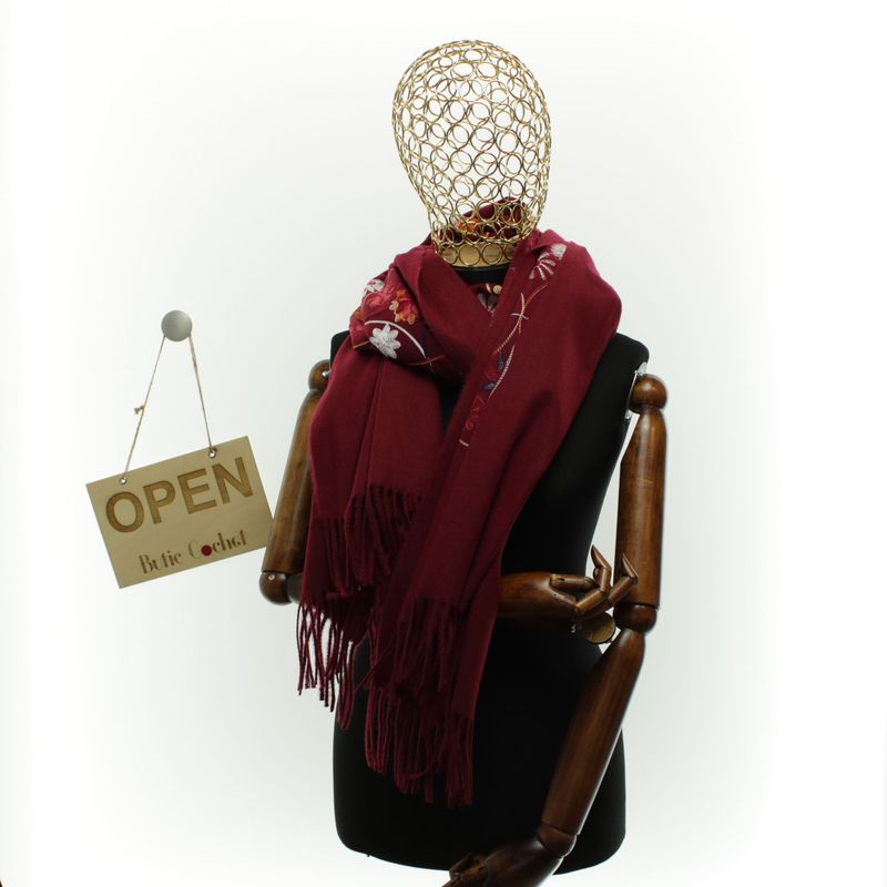 Fashion, accesorii si bijuterii - Femei - Accesorii femei - Esarfe si fulare femei - Esarfa dama, din lana, Buticcochet, 70x180 cm, model cu boderie, Visiniu - ES3465 - Infinity.ro