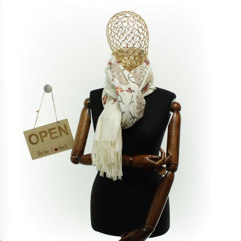 Fashion, accesorii si bijuterii - Femei - Accesorii femei - Esarfe si fulare femei - Esarfa dama, din lana, Buticcochet, 70x180 cm, model cu boderie, Alb - ES3476 - Infinity.ro