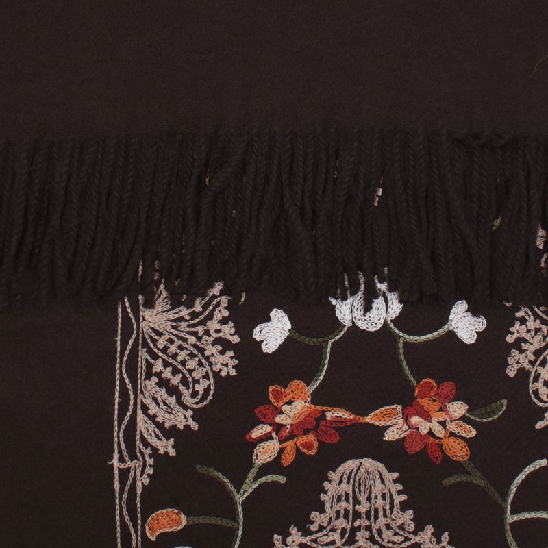 Fashion, accesorii si bijuterii - Femei - Accesorii femei - Esarfe si fulare femei - Esarfa dama, din lana, Buticcochet, 70x180 cm, model cu boderie, Maro inchis - ES3473 - Infinity.ro