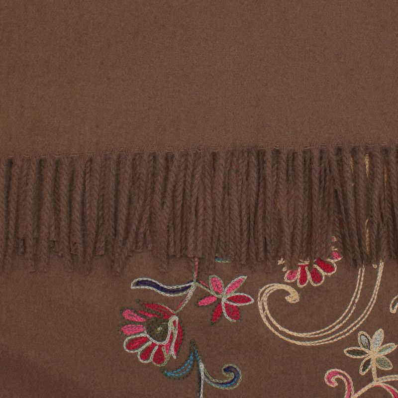 Fashion, accesorii si bijuterii - Femei - Accesorii femei - Esarfe si fulare femei - Esarfa dama, din lana, Buticcochet, 70x180 cm, model cu boderie, Maro - ES3485 - Infinity.ro