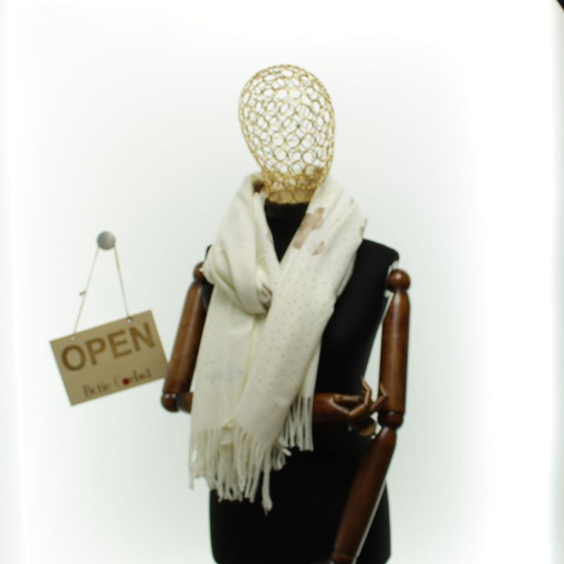Fashion, accesorii si bijuterii - Femei - Accesorii femei - Esarfe si fulare femei - Esarfa dama, din lana, Buticcochet, 70x180 cm, model cu broderie si strasuri, Alb - ES3496 - Infinity.ro