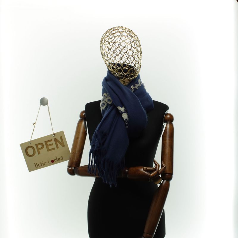 Fashion, accesorii si bijuterii - Femei - Accesorii femei - Esarfe si fulare femei - Esarfa dama, din lana, Buticcochet, 70x180 cm, model cu broderie si strasuri, Bleumarin - ES3509 - Infinity.ro