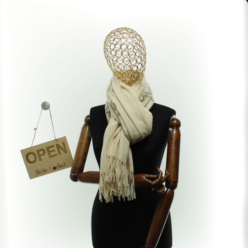 Fashion, accesorii si bijuterii - Femei - Accesorii femei - Esarfe si fulare femei - Esarfa dama, din lana, Buticcochet, 70x180 cm, model cu broderie si strasuri, Bej - ES3513 - Infinity.ro
