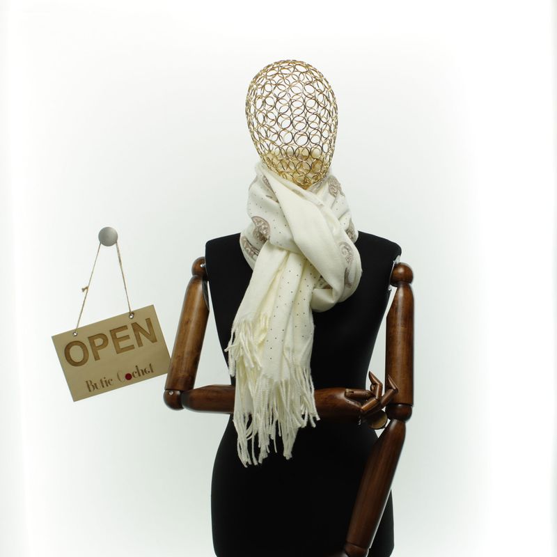 Fashion, accesorii si bijuterii - Femei - Accesorii femei - Esarfe si fulare femei - Esarfa dama, din lana, Buticcochet, 70x180 cm, model cu broderie si strasuri, Alb - ES3517 - Infinity.ro