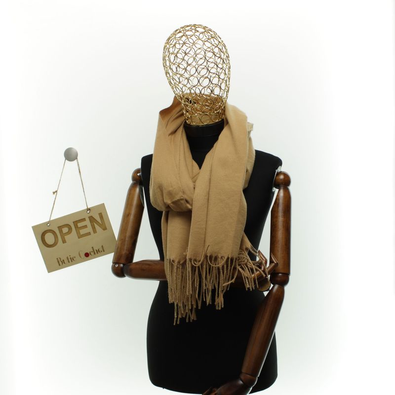 Fashion, accesorii si bijuterii - Femei - Accesorii femei - Esarfe si fulare femei - Esarfa dama, din lana, Buticcochet, 70x180 cm, cu imprimeu Uni si franjuri, Maro - ES3550 - Infinity.ro