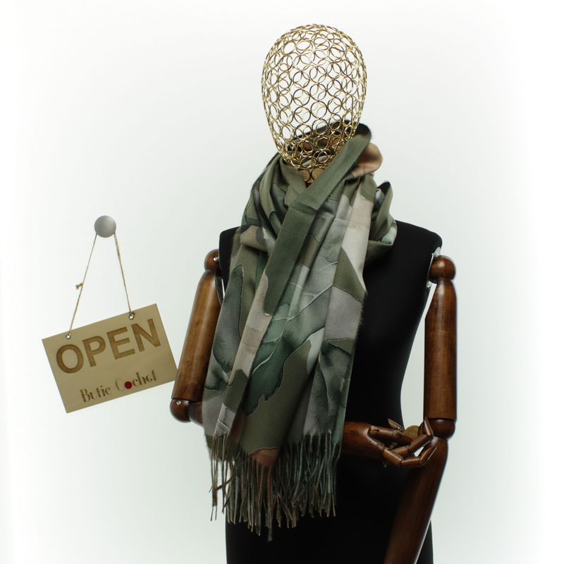 Fashion, accesorii si bijuterii - Femei - Accesorii femei - Esarfe si fulare femei - Esarfa dama, din lana, Buticcochet, 70x180 cm, imprimeu cu frunze, Multicolor - ES3572 - Infinity.ro