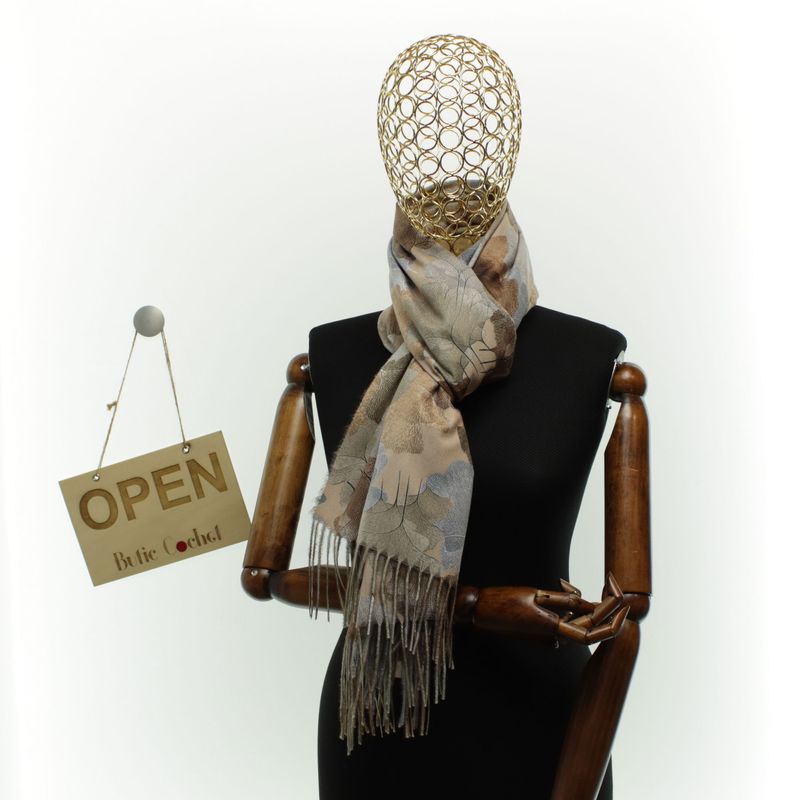Fashion, accesorii si bijuterii - Femei - Accesorii femei - Esarfe si fulare femei - Esarfa dama, din lana, Buticcochet, 70x180 cm, imprimeu cu frunze, Bej - ES3592 - Infinity.ro