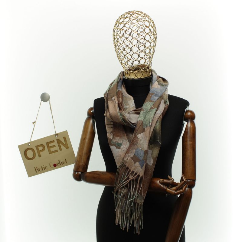 Fashion, accesorii si bijuterii - Femei - Accesorii femei - Esarfe si fulare femei - Esarfa dama, din lana, Buticcochet, 70x180 cm, imprimeu cu frunze, Maro - ES3593 - Infinity.ro