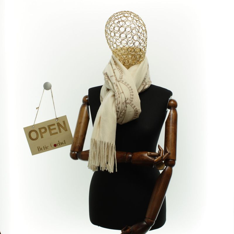 Fashion, accesorii si bijuterii - Femei - Accesorii femei - Esarfe si fulare femei - Esarfa dama, din lana, Buticcochet, 70x180 cm, model cu boderie, Bej - ES3445 - Infinity.ro
