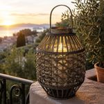 Casa si Gradina - Corpuri si surse de iluminat - Iluminat exterior - Felinare - Felinar cilindric din rattan impletit, maro, cu suport pentru lumanare - Infinity.ro