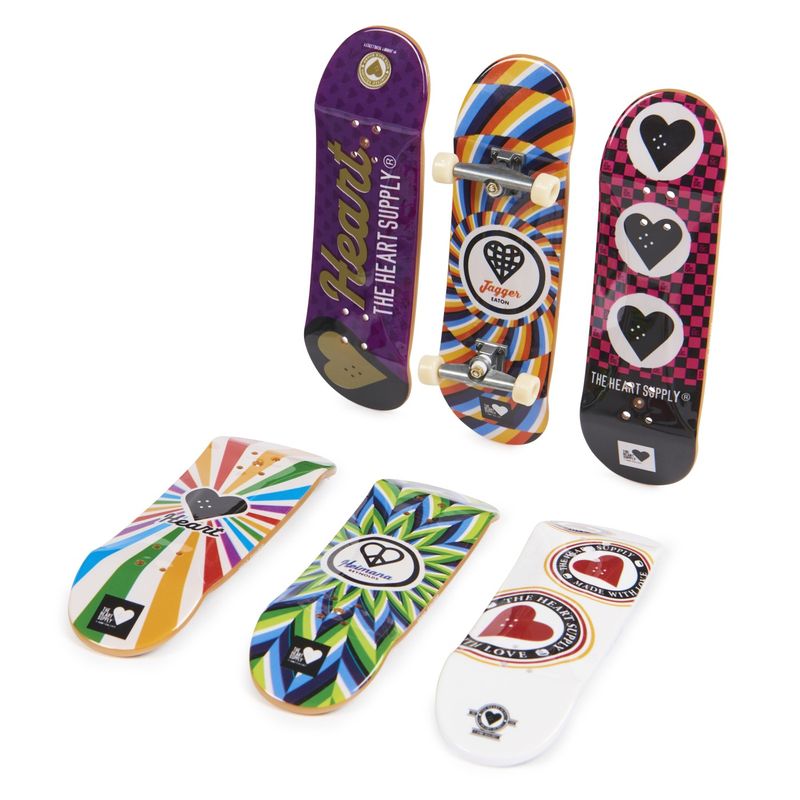Jucarii, Copii si Bebe - Jucarii si jocuri - Vehicule si jucarii cu telecomanda - Masinute - Tech Deck pachet 6 piese cu accesorii fingerboard Heart - Infinity.ro
