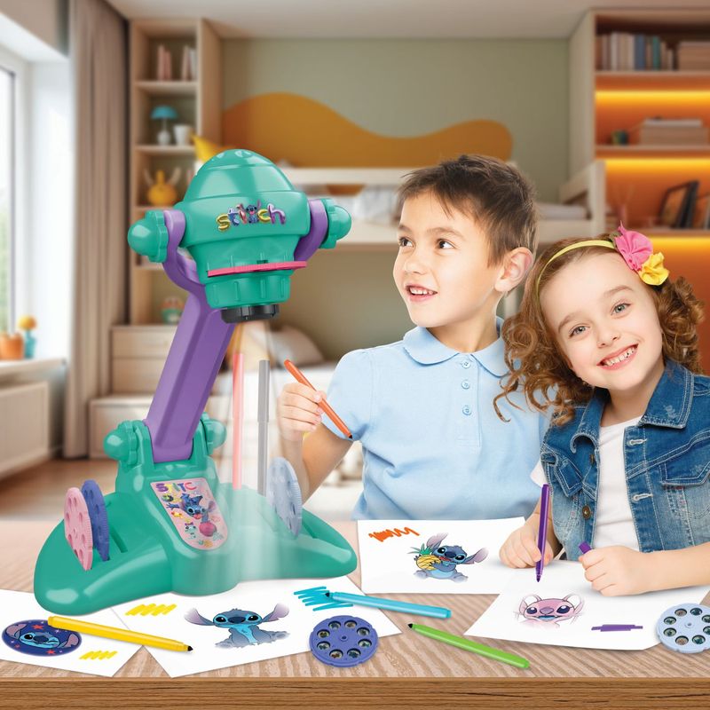 Jucarii, Copii si Bebe - Jucarii si jocuri - Jucarii & jocuri educative - Seturi pictura si desen - Proiector de pictura Stitch - Infinity.ro