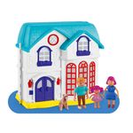 Jucarii, Copii si Bebe - Jucarii si jocuri - Papusi si accesorii - Casute de papusi si mobilier - Casa de papusi cu sunet si lumina, accesorii incluse - Infinity.ro