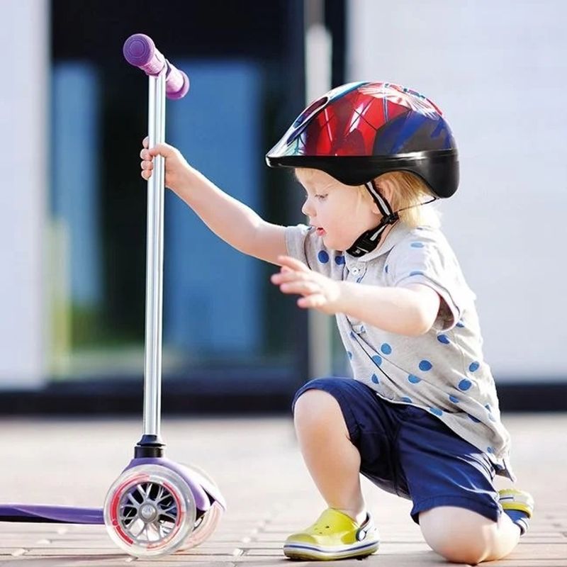 Sport si Outdoor - Echipament Sportiv - Echipamente sport copii - Protectii sport copii - Casca de protectie pentru copii model Spiderman, Marimea M (52-56cm) - Infinity.ro
