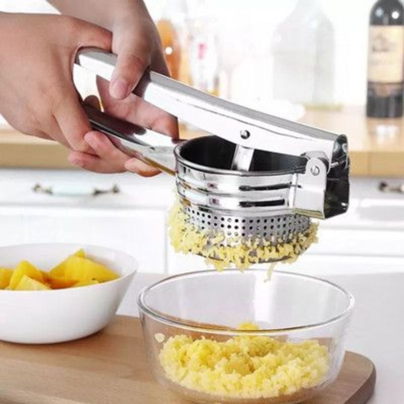 Casa si Gradina - Bucatarie si vesela - Ustensile bucatarie - Prese si storcatoare manuale - Presa pentru Cartofi si Legume din Inox, 25x9x11cm - Infinity.ro