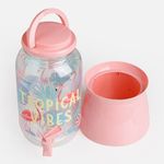 Casa si Gradina - Bucatarie si vesela - Cani si pahare - Sticle - Recipient cu robinet si suport flamingo, 3,7 L, plastic transparent si roz - Infinity.ro