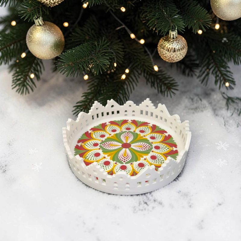Casa si Gradina - Decoratiuni - Obiecte decorative - Accesorii decorative - Tava decorativa cadou Craciun pictata manual cu model mandala, ceramica, 20 cm - Infinity.ro