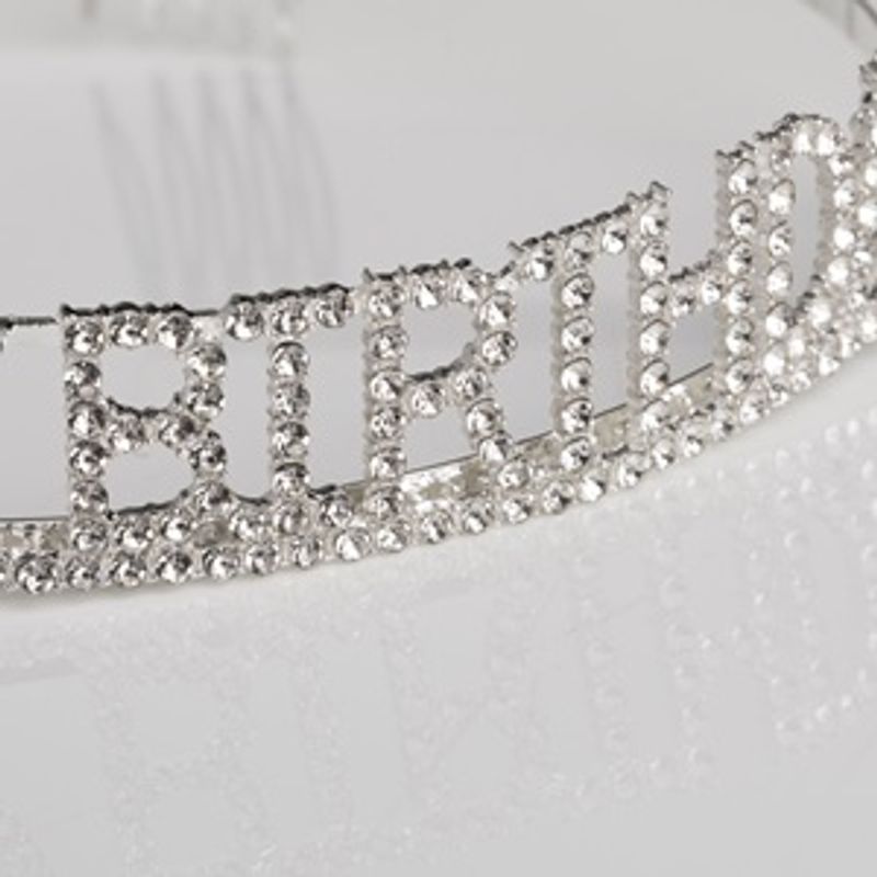 Casa si Gradina - Decoratiuni - Decoratiuni petrecere - Accesorii pentru petrecere - Tiara de Petrecere Happy Birthday cu Stras, Argintie - Infinity.ro