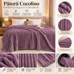 Casa si Gradina - Textile si covoare - Pături și cuverturi - Cuverturi - Patura Cocolino Pufoasa si Catifelata, Model cu Dungi in Relief, 200x230 cm, Culoare Mov prafuit - Infinity.ro