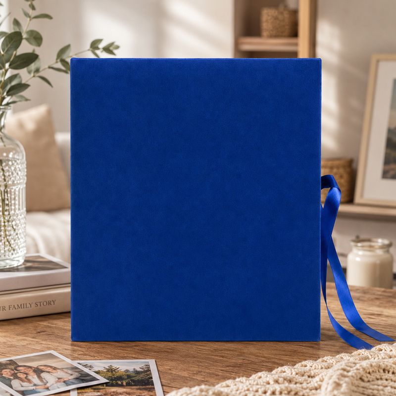Market - Cadouri - Rame si albume foto - Album foto velvet luxury 500 poze 10x15 cm, catifea albastra si panglica satinata, design exclusiv - Infinity.ro