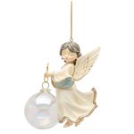 Casa si Gradina - Decoratiuni - Decoratiuni de sezon - Ornament brad Ingeras cu glob in mana, 14 cm, alb - Infinity.ro