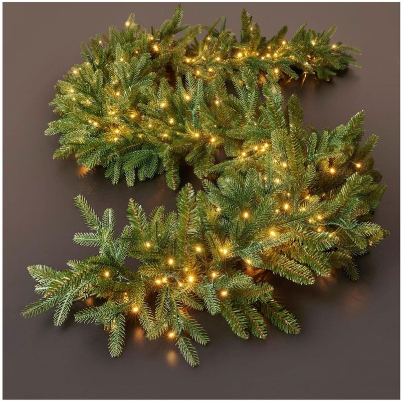 Casa si Gradina - Decoratiuni - Decoratiuni de sezon - Ghirlanda artificiala Craciun Luxury cu LED, 270 cm, IP44, verde - Infinity.ro
