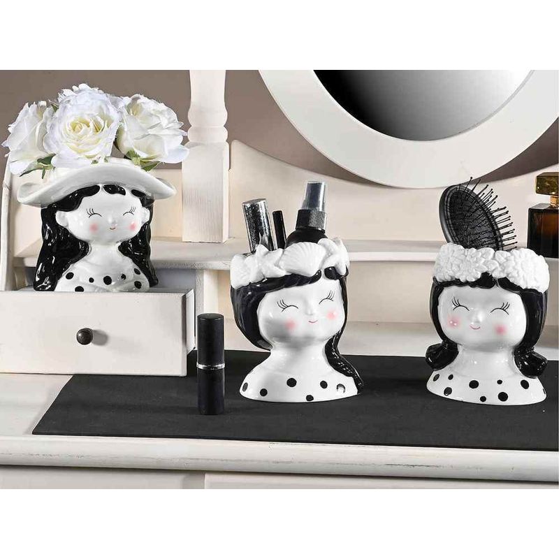 Casa si Gradina - Decoratiuni - Obiecte decorative - Vaze si boluri decorative - Vaza flori portelan alb negru Fetita cm 9,5 x 8,5 x 12 H - Infinity.ro