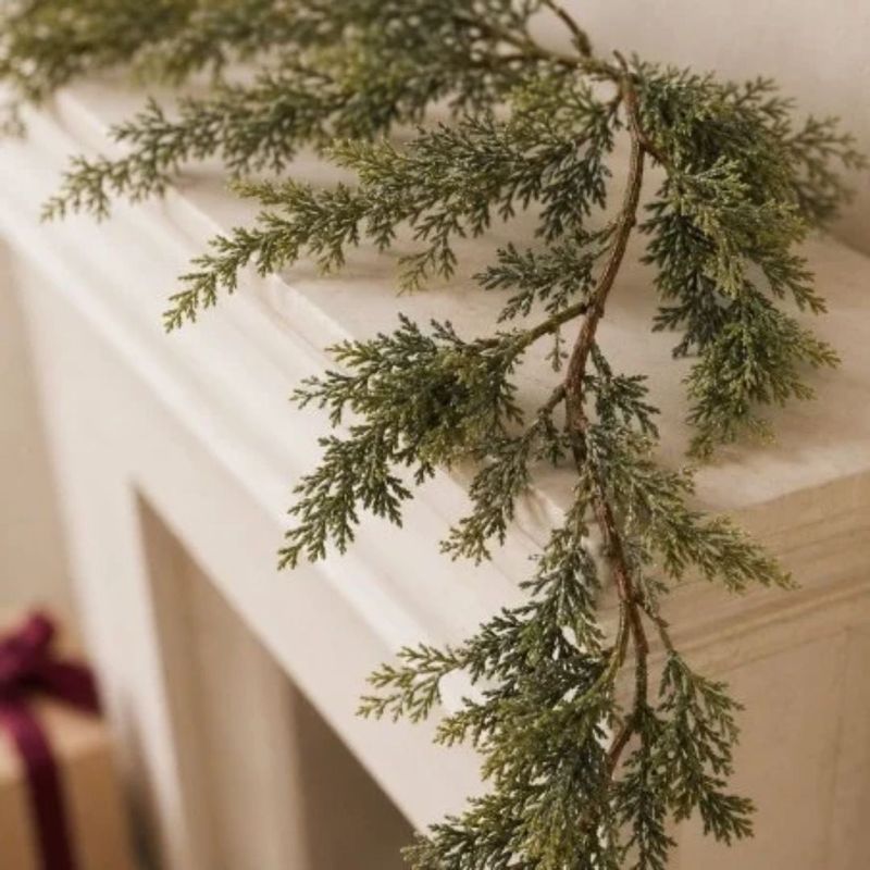 Casa si Gradina - Decoratiuni - Decoratiuni de sezon - Ghirlanda decorativa, de Craciun, crengute de conifer artificial cu aspect natural, verde, 270 cm, WSN33 - Infinity.ro
