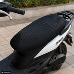 Auto si Moto - Moto - Accesorii moto si consumabile - Husa pentru sa Moto, Scuter, FIXATO, Plasa Respirabila, Design elastic, Antiderapant, Strat dublu, Universal, Negru - Infinity.ro