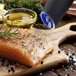 Casa si Gradina - Bucatarie si vesela - Ustensile bucatarie - Rasnite si dozatoare condimente - Set 2 rasnite electrice Ruhhy 19558, led, pentru sare si piper - Infinity.ro