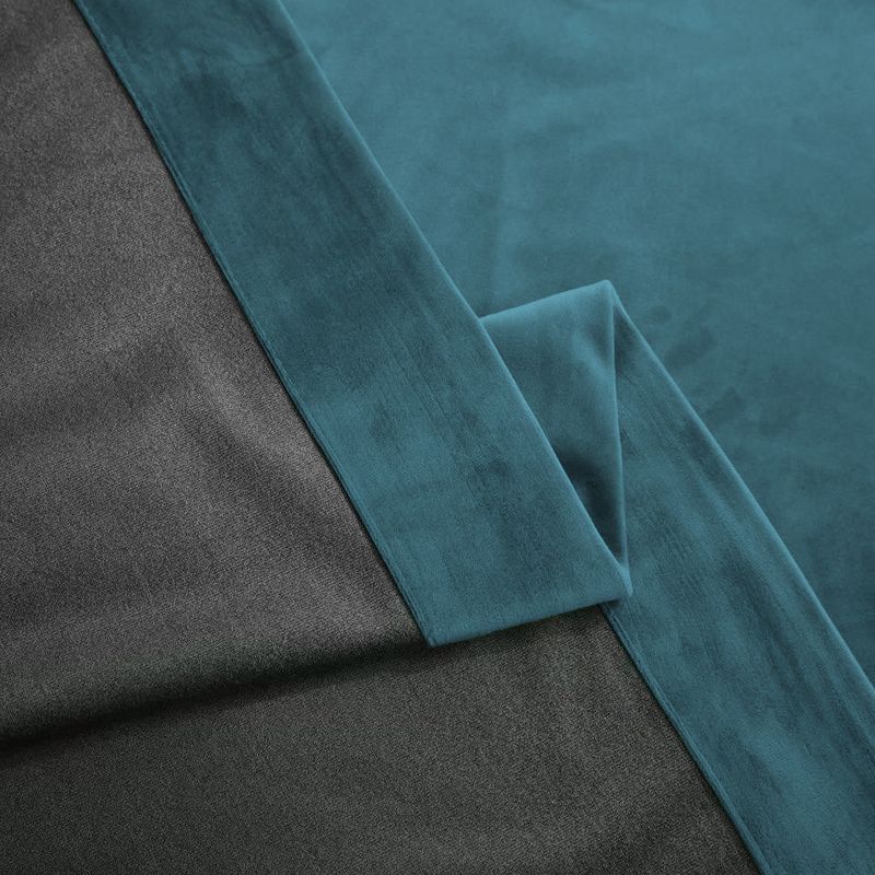 Casa si Gradina - Textile si covoare - Perdele si draperii - Draperii - Set draperie din catifea blackout cu inele argintii, Madison, 250x225 cm, densitate 700 g ml, Casal, 2 buc - Infinity.ro