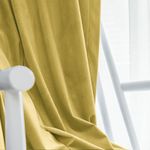 Casa si Gradina - Textile si covoare - Perdele si draperii - Draperii - Draperie din catifea blackout cu rejansa transparenta cu ate pentru galerie, Madison, 200x265 cm, densitate 700 g ml, Crayola, 1 buc - Infinity.ro