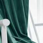 Casa si Gradina - Textile si covoare - Perdele si draperii - Draperii - Set draperie din catifea blackout cu rejansa transparenta cu ate pentru galerie, Madison, 250x250 cm, densitate 700 g ml, Paradiso, 2 buc - Infinity.ro