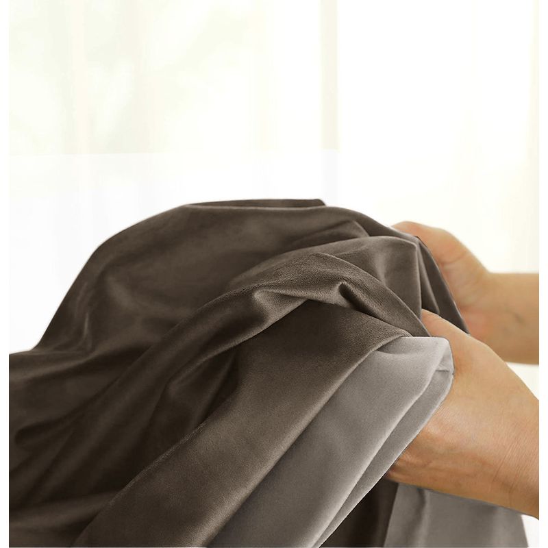 Casa si Gradina - Textile si covoare - Perdele si draperii - Draperii - Set draperie din catifea blackout cu rejansa din bumbac tip fagure, Madison, 150x250 cm, densitate 700 g ml, Taupe, 2 buc - Infinity.ro