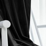 Casa si Gradina - Textile si covoare - Perdele si draperii - Draperii - Set draperie din catifea blackout cu rejansa transparenta cu ate pentru galerie, Madison, 150x265 cm, densitate 700 g ml, Deep Black, 2 buc - Infinity.ro
