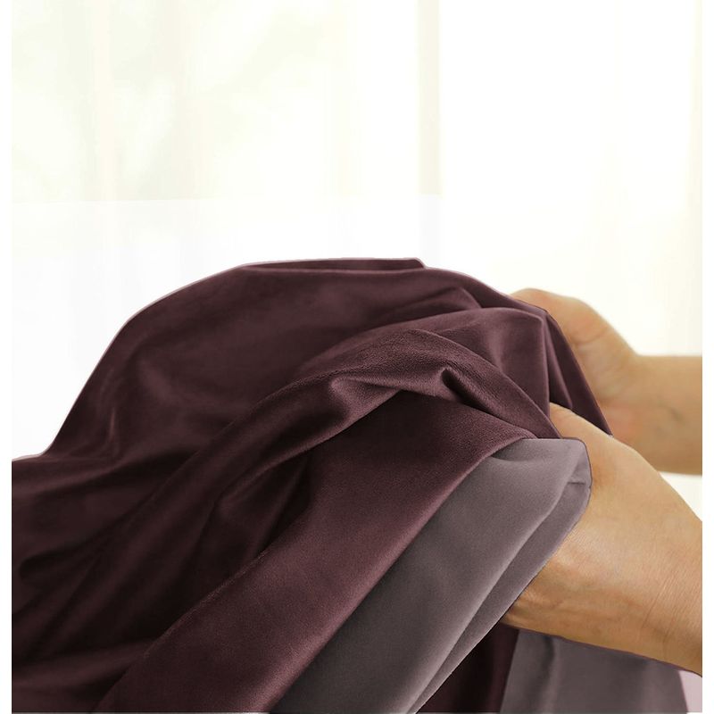 Casa si Gradina - Textile si covoare - Perdele si draperii - Draperii - Set draperie din catifea blackout cu rejansa transparenta cu ate pentru galerie, Madison, 200x230 cm, densitate 700 g ml, Temptress, 2 buc - Infinity.ro