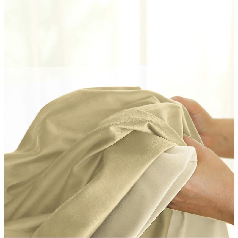 Casa si Gradina - Textile si covoare - Perdele si draperii - Draperii - Set draperie din catifea blackout cu inele negre, Madison, 200x215 cm, densitate 700 g ml, Deep Champagne, 2 buc - Infinity.ro