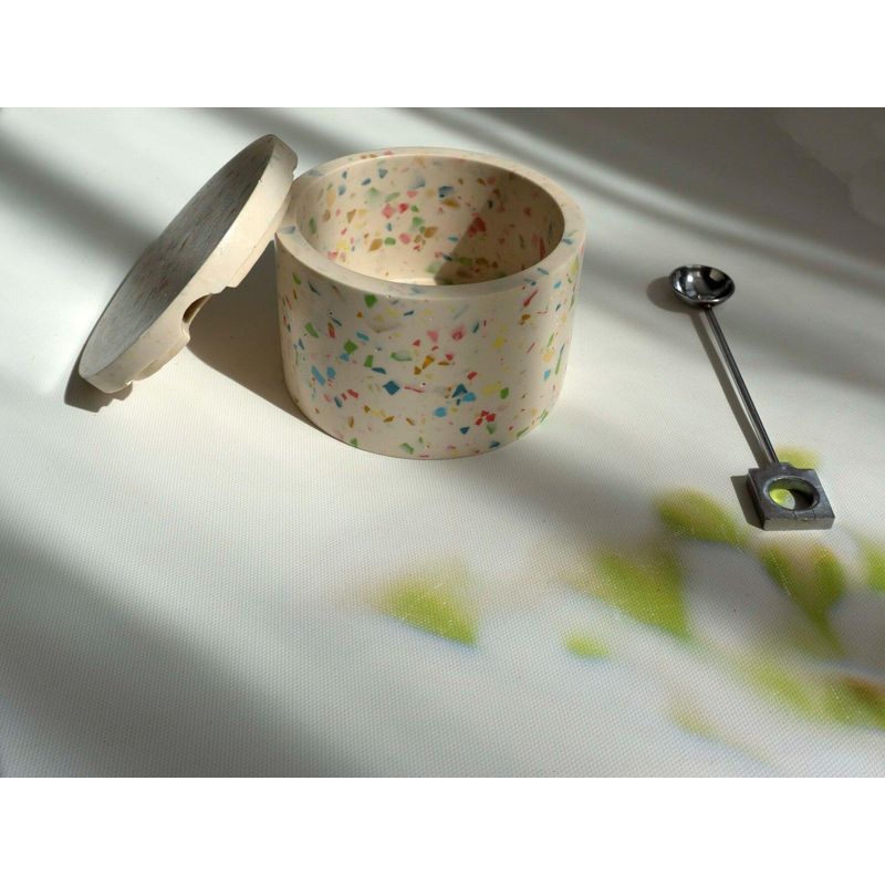 Casa si Gradina - Bucatarie si vesela - Organizare si depozitare bucatarie - Borcane si capace - Recipient condimente cu capac Terrazzo alb - Infinity.ro