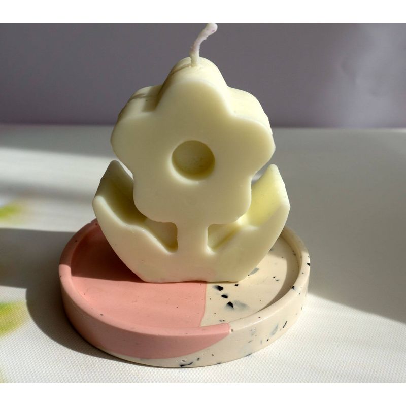 Casa si Gradina - Decoratiuni - Aromaterapie si lumanari - Lumanari si candele - Lumanare decorativa floare crem - Infinity.ro