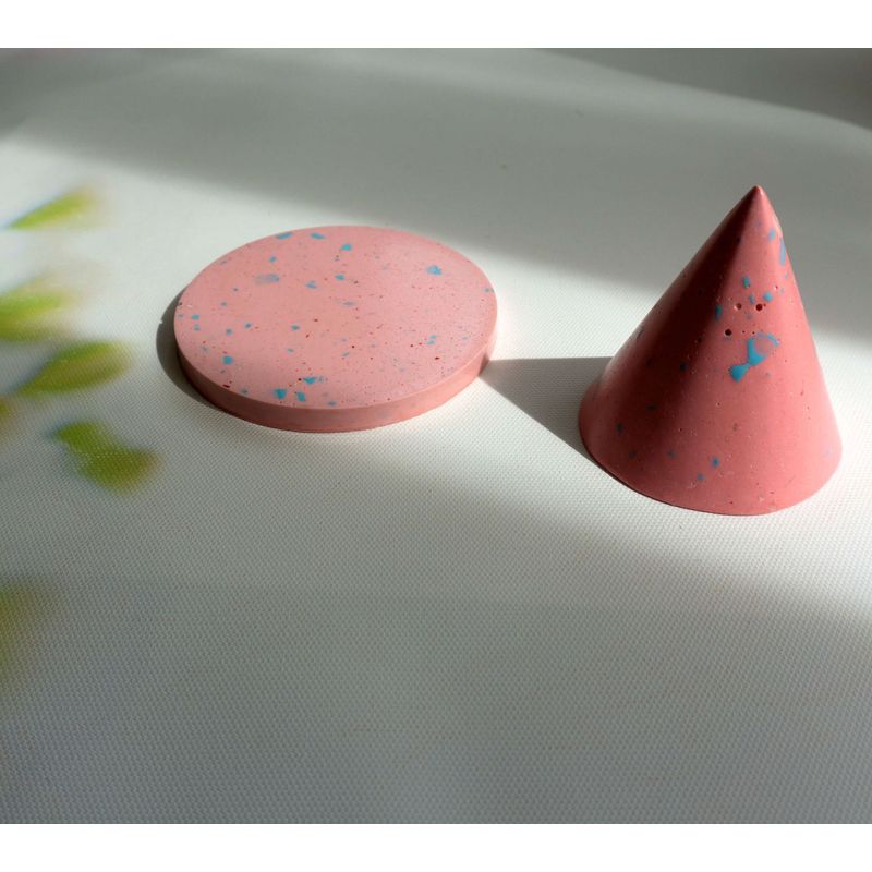 Suport-bijuterii-Terrazzo-roz