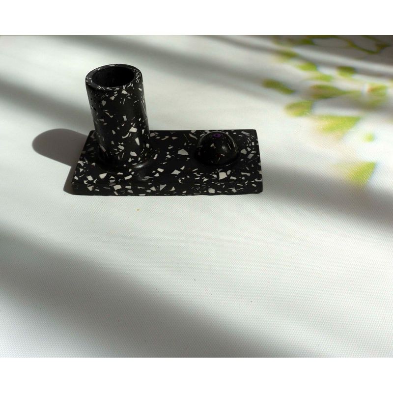 Casa si Gradina - Decoratiuni - Aromaterapie si lumanari - Difuzoare aromaterapie - Suport betisoare parfumate Terrazzo negru + set 20 betisoare - Infinity.ro