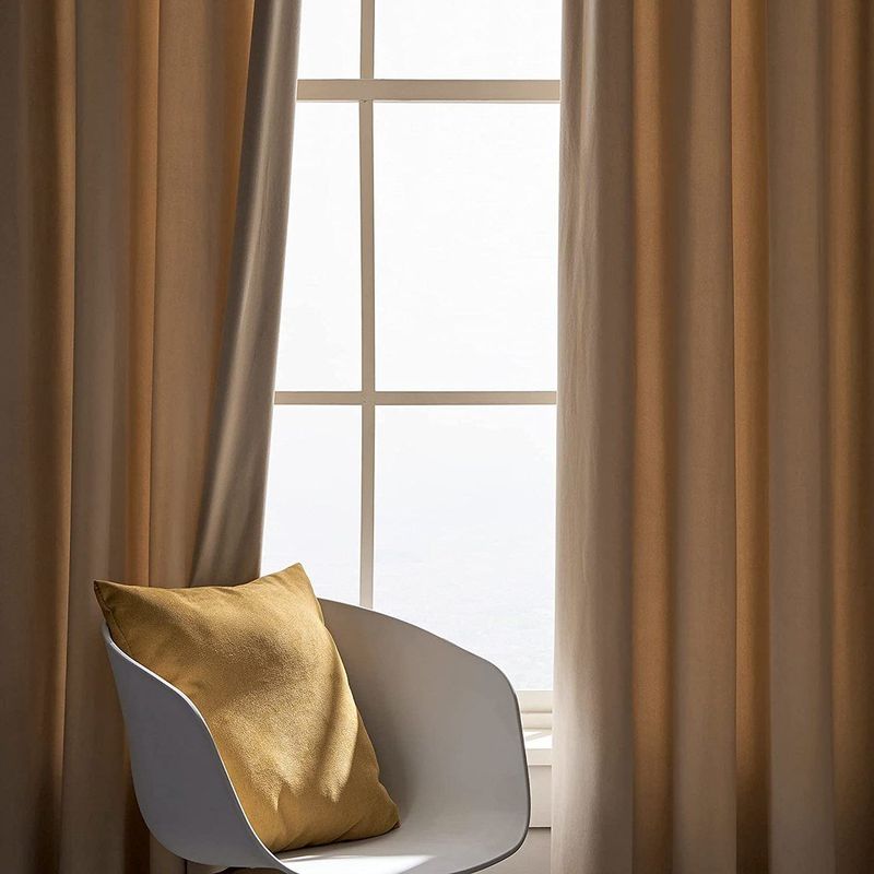 Casa si Gradina - Textile si covoare - Perdele si draperii - Draperii - Set draperii din catifea cu rejansa transparenta cu ate pentru galerie, Madison, 200x230 cm, densitate 700 g/ml, Coconut, 2 buc - Infinity.ro