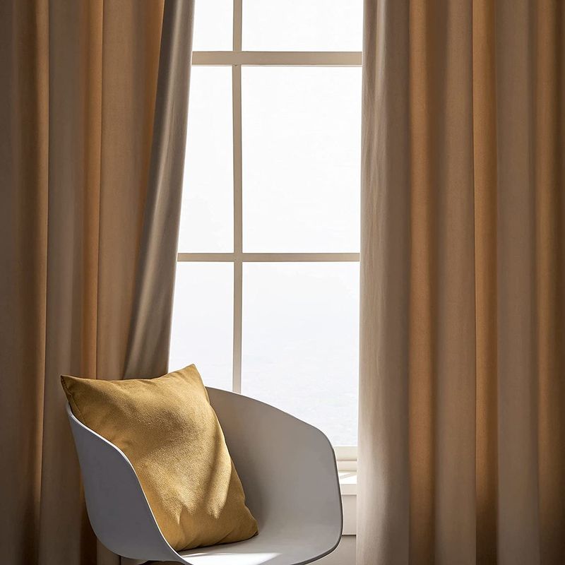 Casa si Gradina - Textile si covoare - Perdele si draperii - Draperii - Set draperii din catifea cu rejansa transparenta cu ate pentru galerie, Madison, 250x270 cm, densitate 700 g/ml, Coconut, 2 buc - Infinity.ro